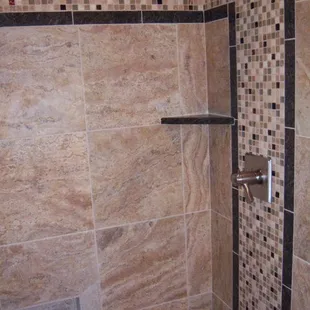 Tile shower w/ glass accents