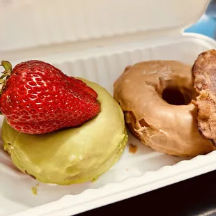Matcha &amp; Maple Donut