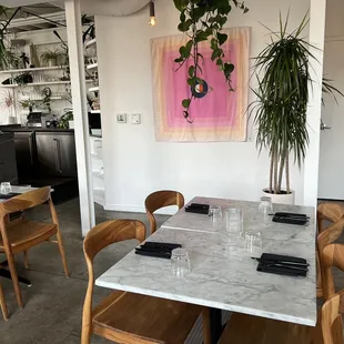 sushi and sashimi, interior