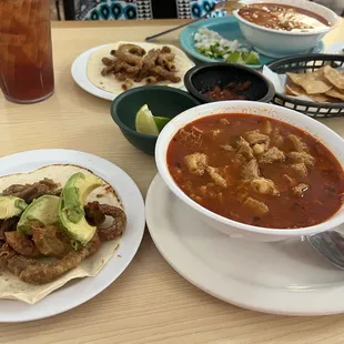 Breakfast time! My favorite offal. Crispy tripas taco with avocado and menudo.
