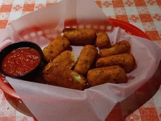 Filippi's Pizza Grotto - Norco