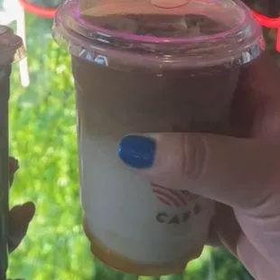 Dolce de leche shaken espresso. Lacks flavor