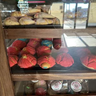 Pan Dulce (the size of them is small)