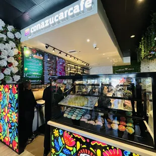 Con Azucar Cafe and Pan Dulce