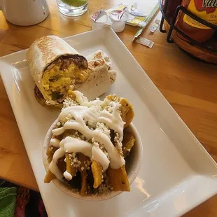 Burrito de Mama with chilequiles