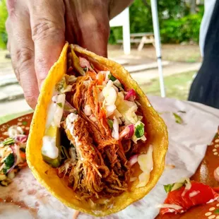 Start your weekend off with some delicious comida casera! If you haven't given our Quesadillas a try yet..... What are you waiting for??