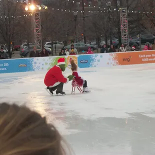 Ice Skating Performance Dec 2014
Grinch + a who!
