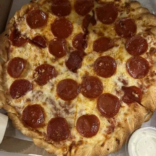 Pep and garlic pizza