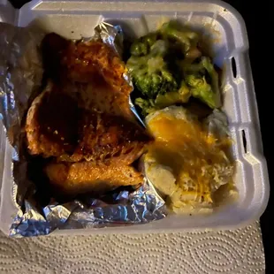 Salmon with loaded mash and broccoli