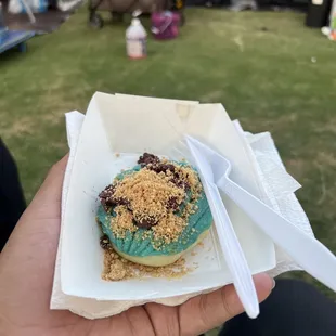 Concha with peanut butter and Mexican chocolate topping