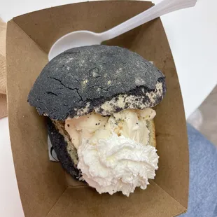 Ice cream sandwich Concha