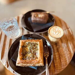 Cortado , spinach feta square &amp; gluten free banana bread