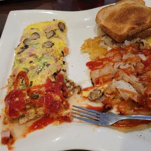 Concord omlett  with wheat toast