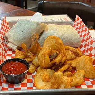 Portabello mushroom wrap with fries
