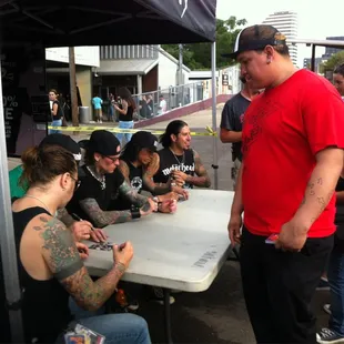 Buckcherry signing CDs at Uproar 2014