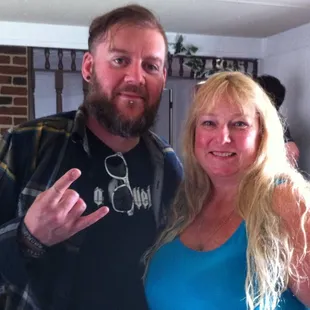 Backstage with Bass player of Seether, Dale Stewart at the Uproar Festival 2014