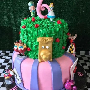 Alice in Wonderland Cake!