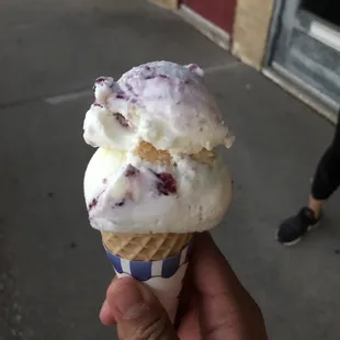 Blackberry cheesecake