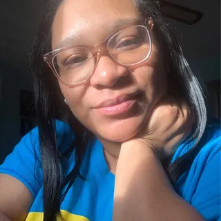 Yolanda V.