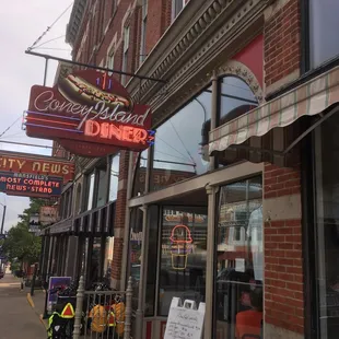 the neon sign for coney island