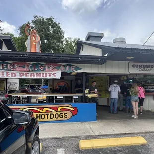 Outside Seating - Front View