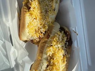 Cal’s Chicago Style Eatery