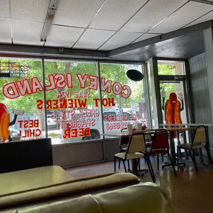 a view of the outside of the restaurant