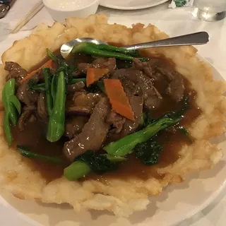 109. Pan Fried Flat Rice Noodle with Beef and Chinese Broccoli