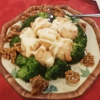 610. Jumbo Shrimp with Walnut & Broccoli in Mayonnaise