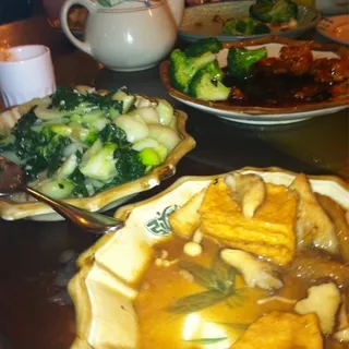 724. Braised Chicken & Fresh Chinese Yam