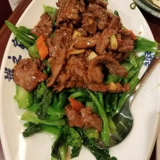 103. Beef with Chinese Broccoli on Rice LunchSpecial