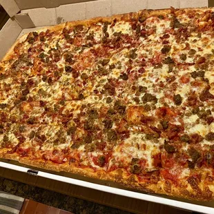 This place has Righteous Pizza!