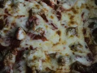 Victor's Pizzeria & Restaurant