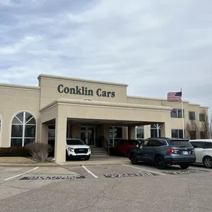 Conklin GMC Showroom