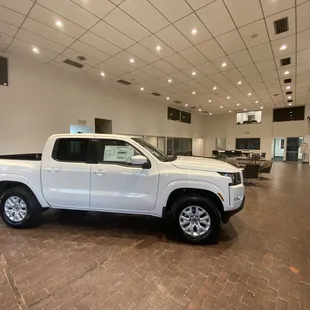 Conklin Nissan Showroom