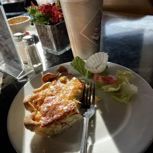 This bacon and gouda quiche and the &quot;dark green&quot; latte that they spiced up with cayenne were amazing!