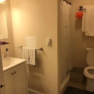 Great bathroom.