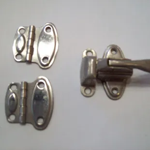 We carry a wide variety of old and reproduction kitchen cabinet hardware.