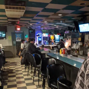 checkered floor and checkered ceiling