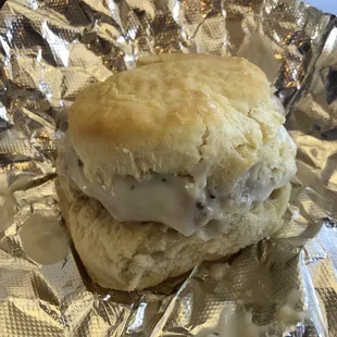 Chicken biscuit w/ gravy