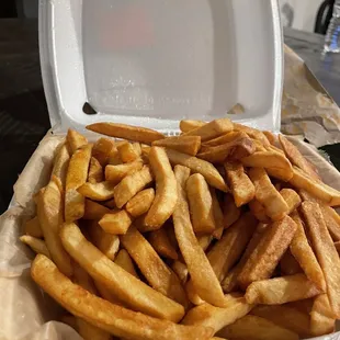 Fri fri fri fri fries! So many just Not enough seasoning.