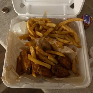 No extra sauce that I asked for and sloppy presentation. Not the Connie's that I'm used to.