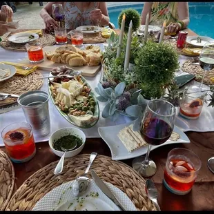Beautiful table and food
