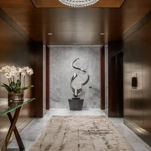 Collection Suite Lobby