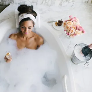 Gallery Suite - Presidential Bathtub