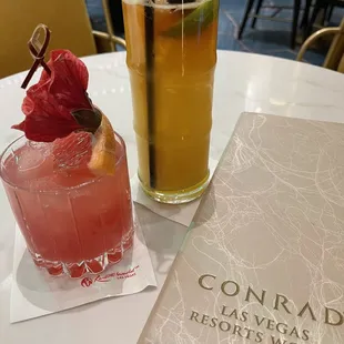 Hibiscus Paloma &amp; Mai Thai