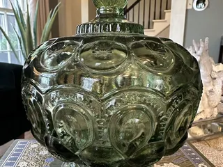 Swareys Variety Store