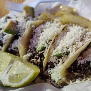Bistec flour tacos
