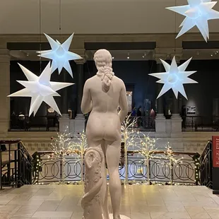 Cincinnati Art Museum decorated for the holidays.