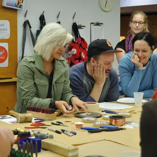 Metal workshop with experienced artists.